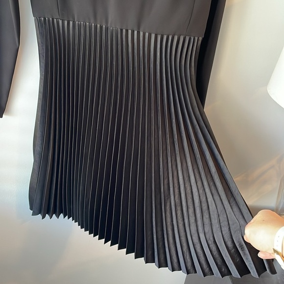 NWT Theory Long Sleeve Dart Pleated Classic‎ Crepe Dress - Picture 6 of 12